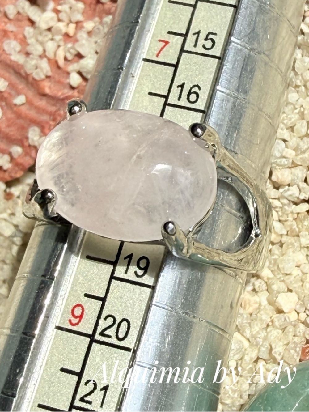 Alquimia Rose Quartz Oval Silver Ring - Light Pink Stone